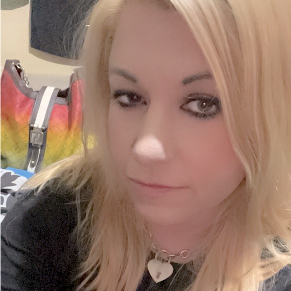 Meet your Posher, Sam - Picture 1 of 1